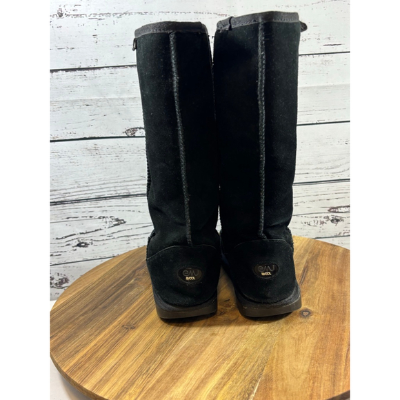 Women's EMU Australia Black Suede Winter Boots US 6 - Picture 6 of 16